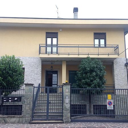 Antonella'S House Διαμέρισμα Bresso Δωμάτιο φωτογραφία